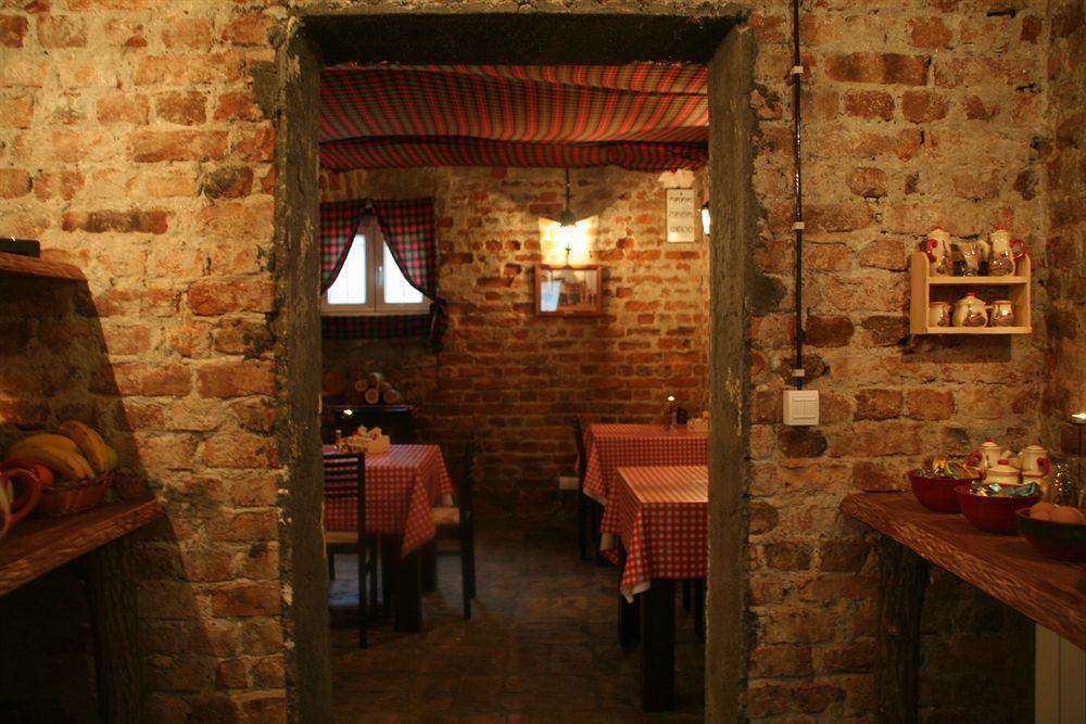 Villa Mystique Belgrad Restoran fotoğraf